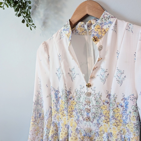 Oo la La! Floral Boho Dress with Bell Sleeves - Picture 9 of 16